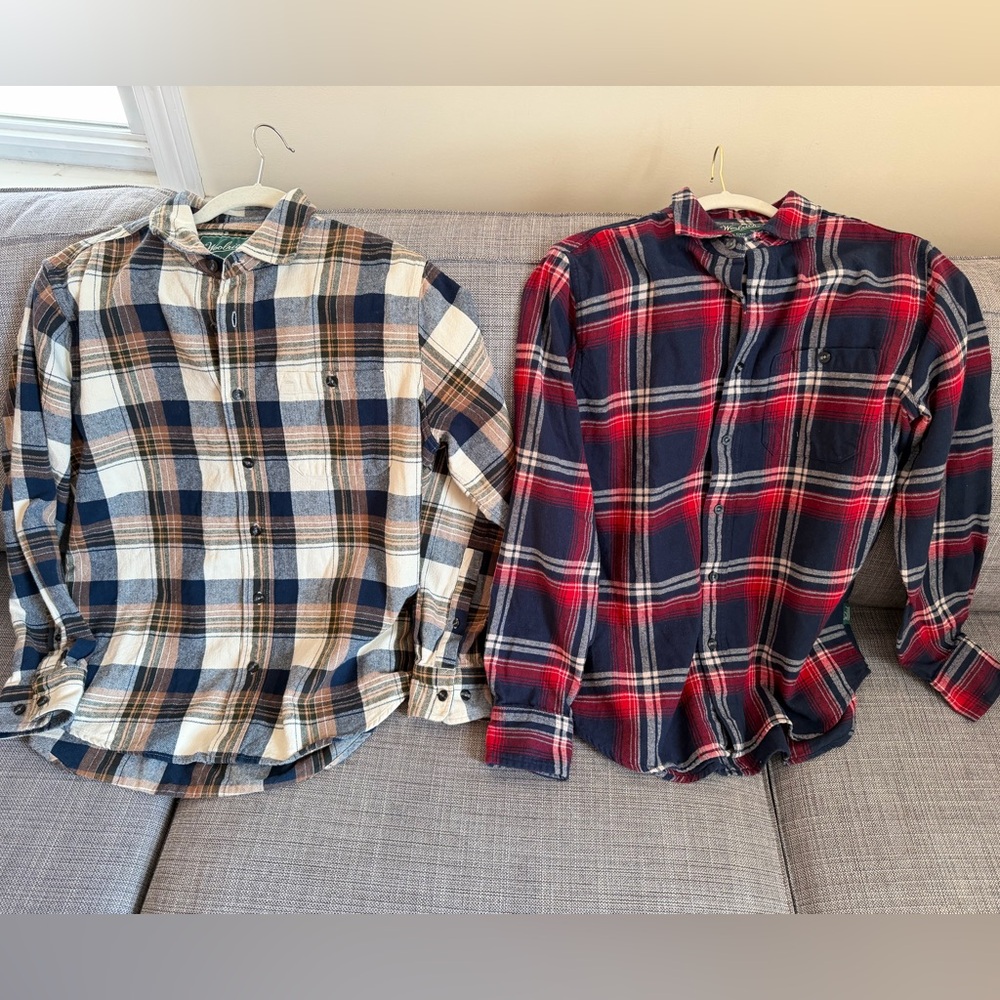 2 Woolrich Plaid Button-Up Shirts in Blue Red and Brown Blue - Size M Bundle